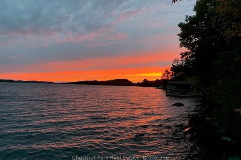 1902 FOXPOINT Road, ON P0A 1H0