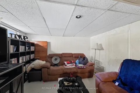 75 Glass Avenue, ON N5W 1Z8