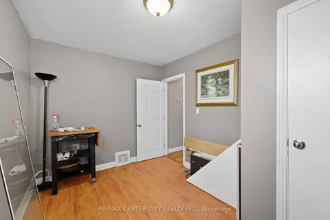 75 Glass Avenue, ON N5W 1Z8