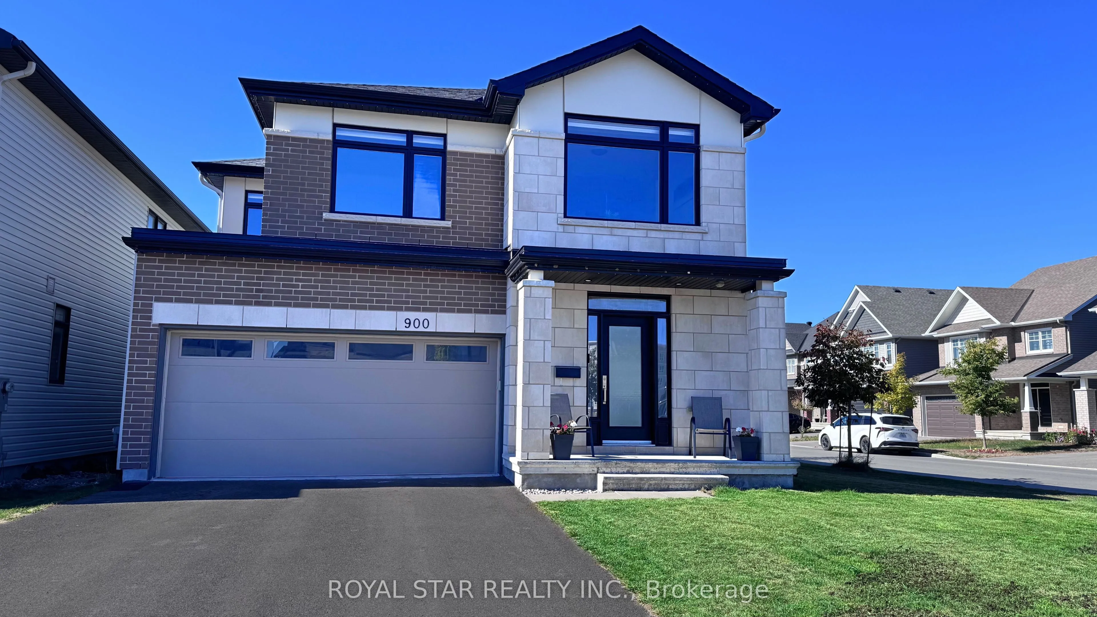 900 Embankment Street, ON K2S 2P4