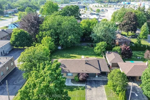 6 Varadi Avenue, ON N3R 3M8