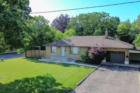 6 Varadi Avenue, ON N3R 3M8