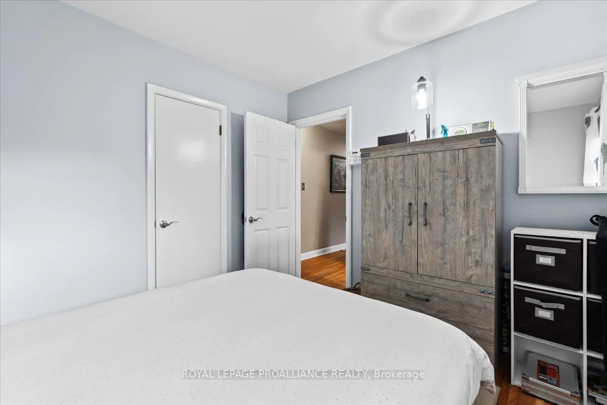 23 Alfred Drive, ON K8N 4M6