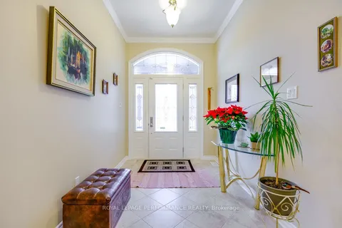 6802 RIVERVIEW Drive, ON K6H 7M1