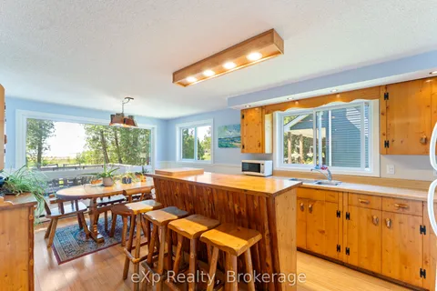 329 Bay Street, ON N0H 2T0