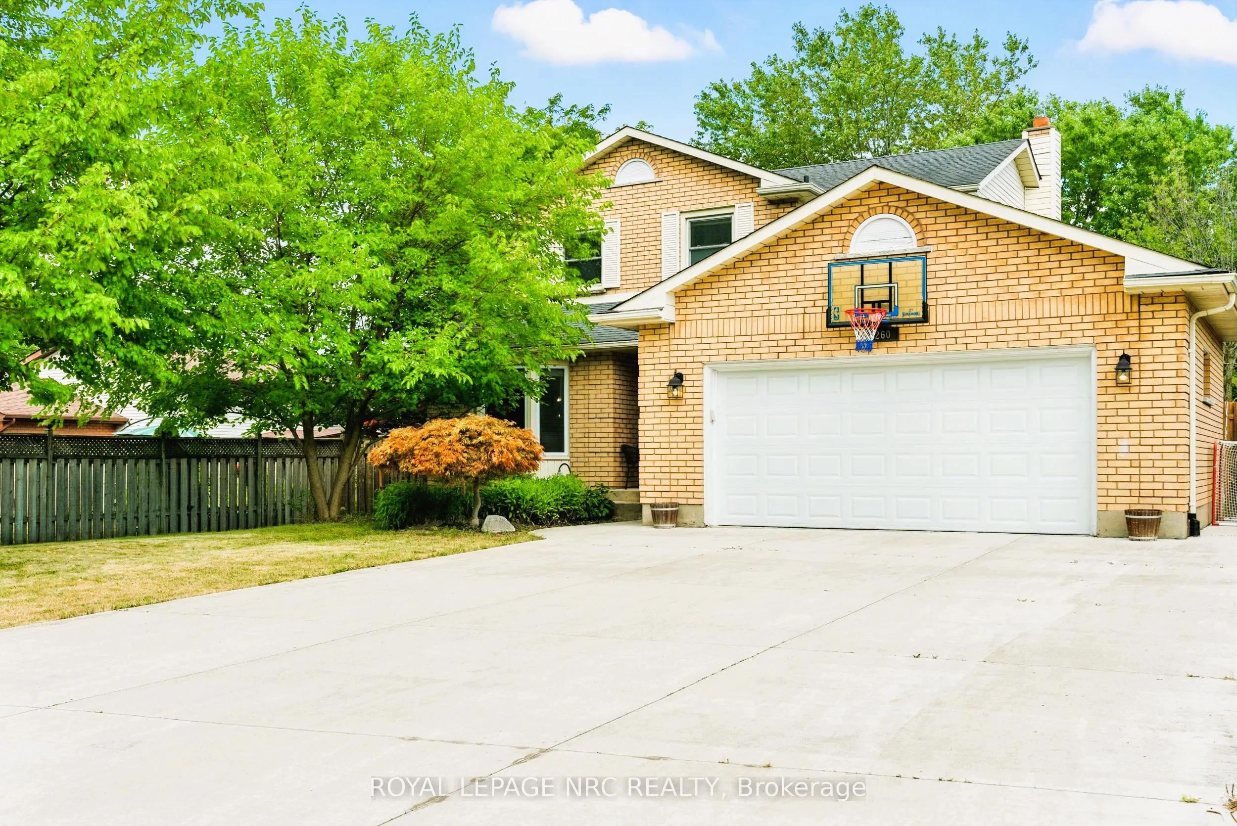 260 Gadsby Avenue, ON L3C 6N5