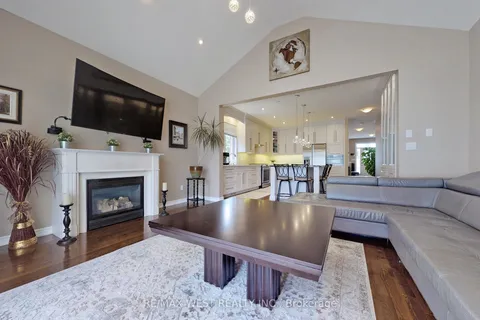 9 Aberfoyle Mill Crescent, ON N0B 2J0