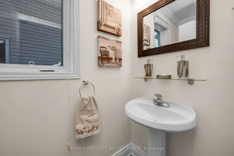 607 Aquaview Drive, ON K4A 4W1