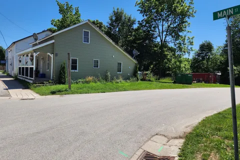 38 Main Street, ON N0G 2T0
