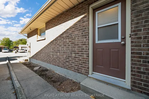 67 Dundonald Street, ON L2P 3T4