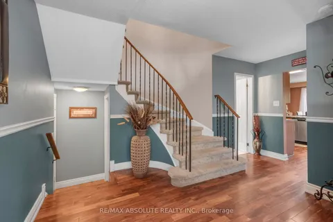 171 Springwater Drive, ON K2M 2A2