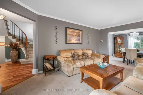 171 Springwater Drive, ON K2M 2A2