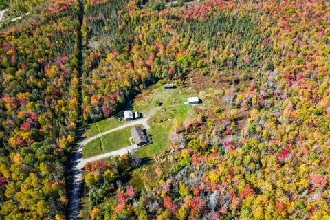 400 Bomarc Road, ON P1B 8G3