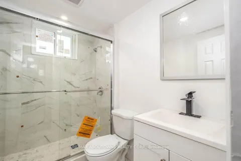 126 HARMONY Avenue, ON L8H 4Y3