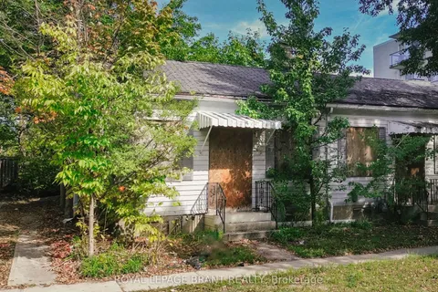 24 Chatham Street, ON N3T 2N6