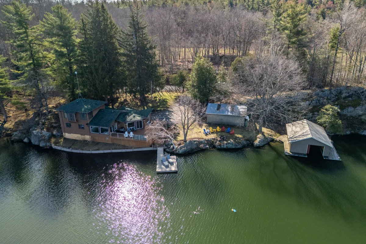 4808 Leo Lake Road, ON K0H 2N0