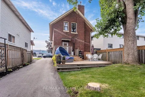 115 Winniett Street, ON N3T 1N1