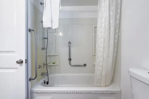 10148 PORT FRANKS ESTATES Drive, ON N0M 2L0