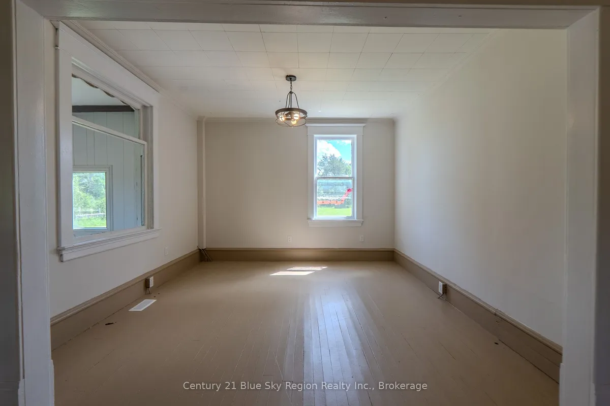 2 Desaulniers Road, ON P0H 1M0