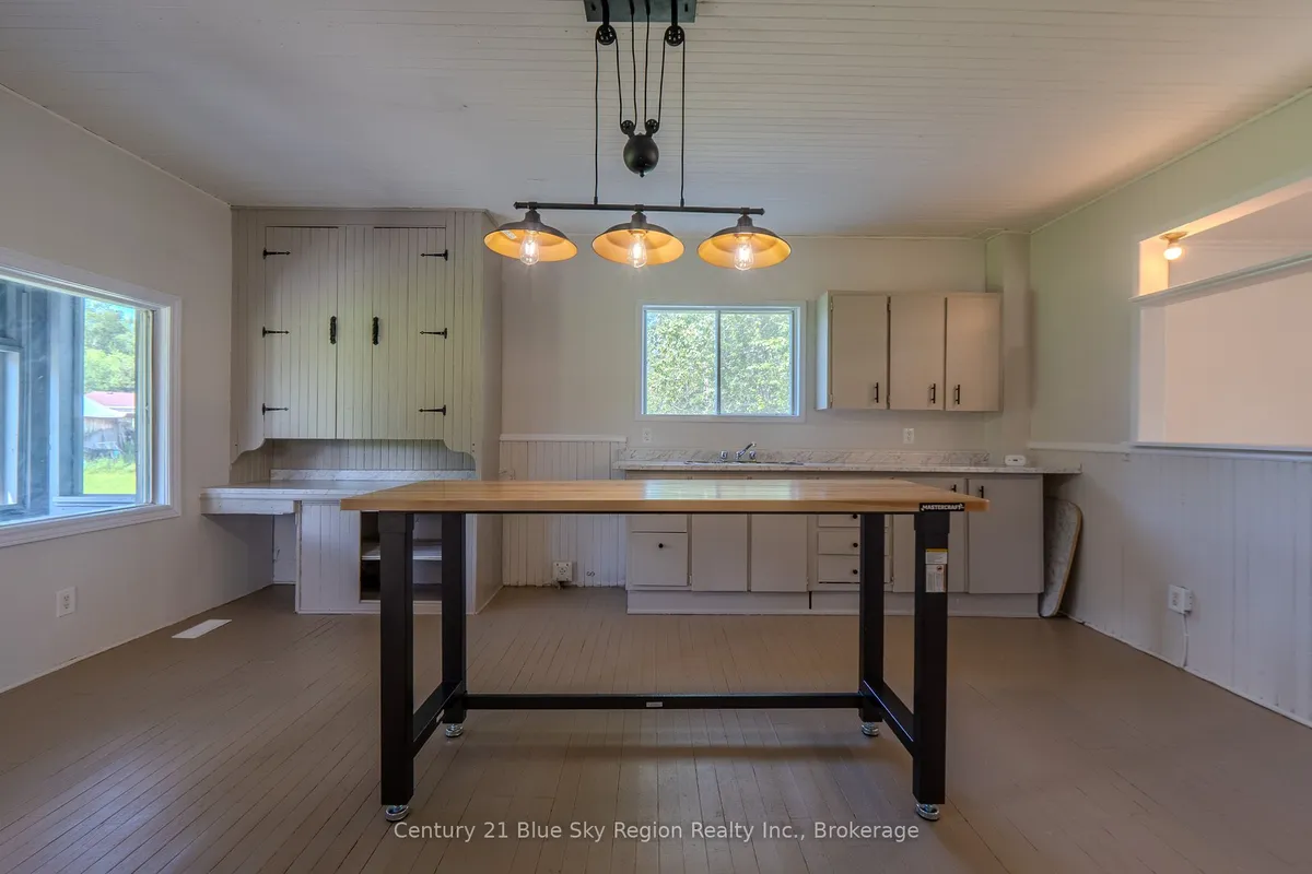 2 Desaulniers Road, ON P0H 1M0