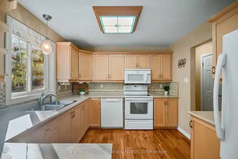 1200 MUSKOKA Road, ON P1P 1R7