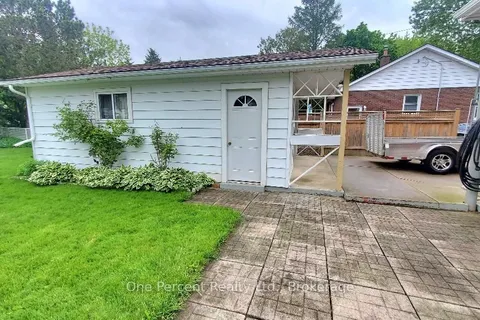 128 Woods Street, ON N5A 1M4