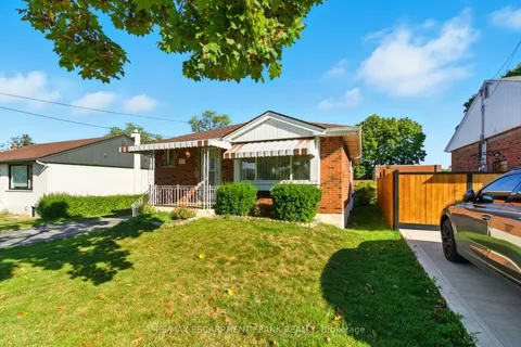 27 Warren Avenue, ON L9A 3C7