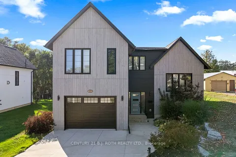 1076 7th Avenue, ON N4N 2K1