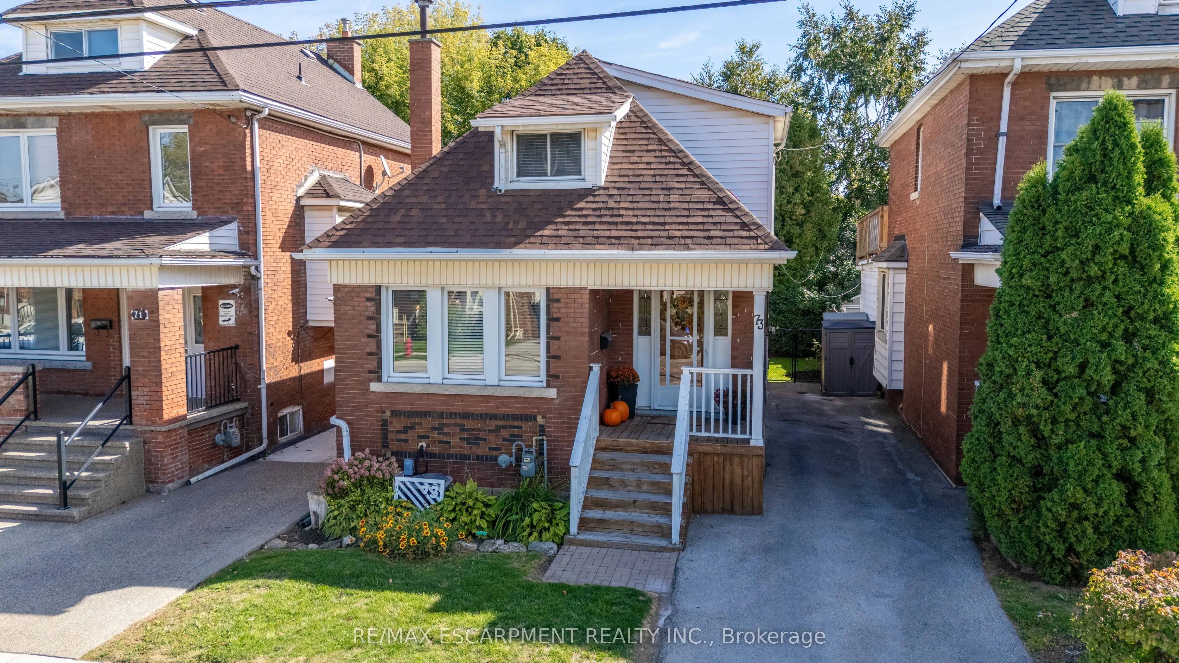 73 Kenilworth Avenue, ON L8K 2T1