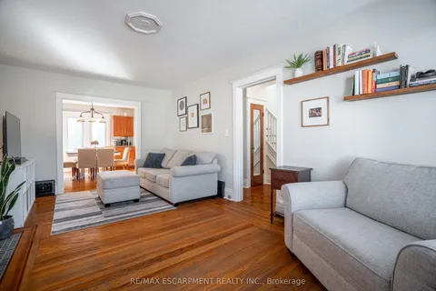 73 Kenilworth Avenue, ON L8K 2T1