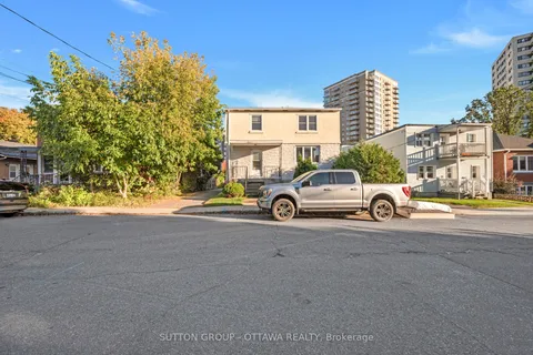 82 GENEST Street, ON K1L 7Z2