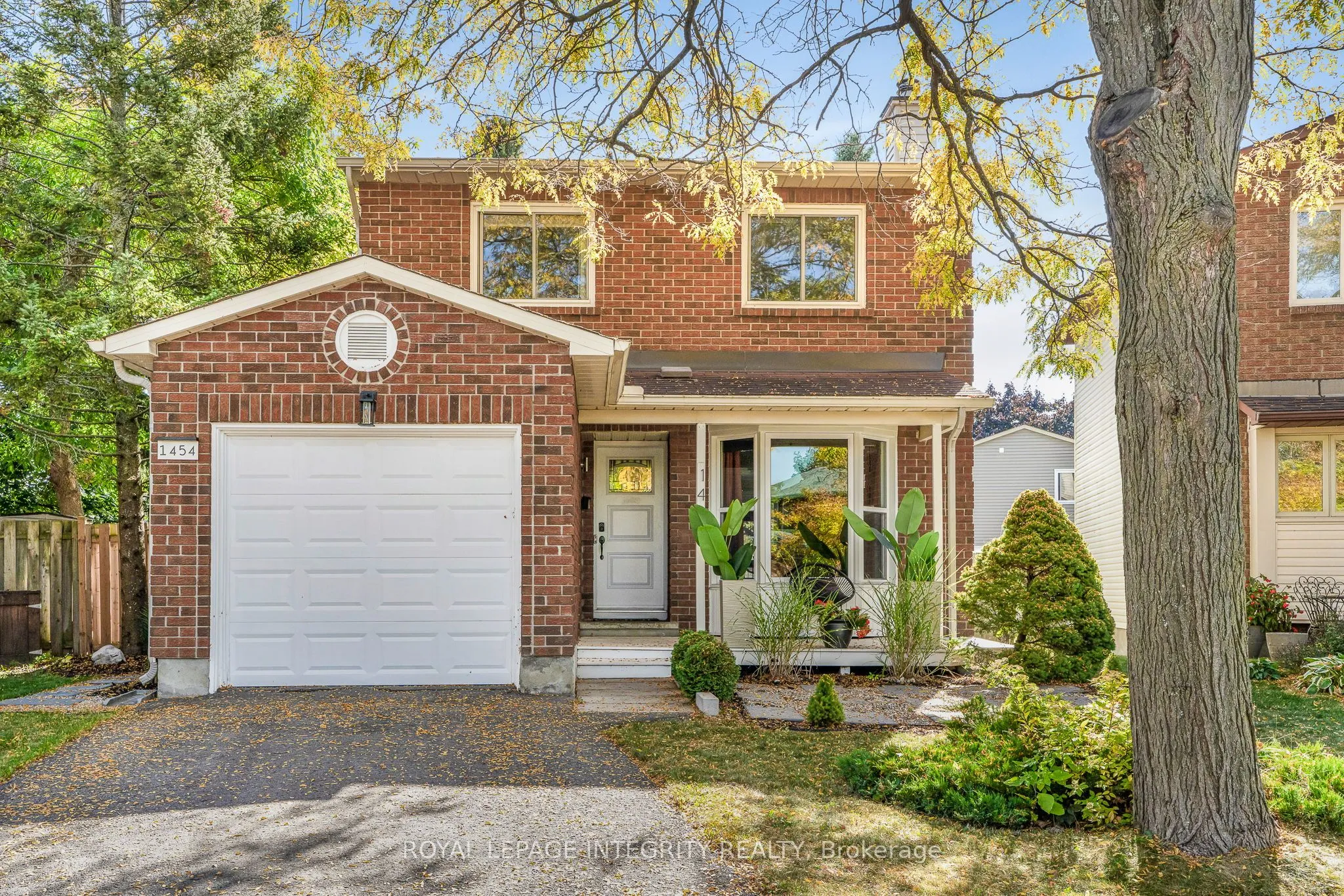 1454 Deavy Way, ON K1E 2W8