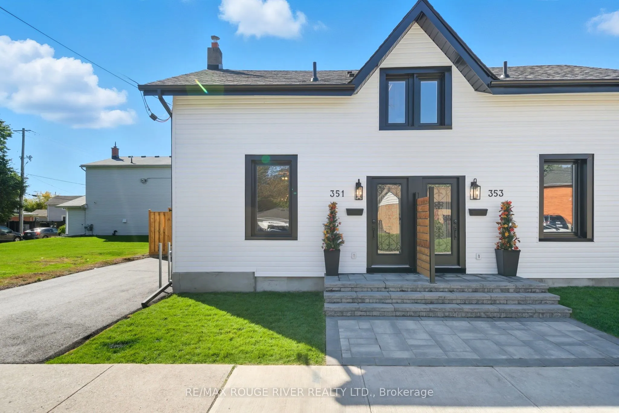 351 John Street, ON K9A 3T4