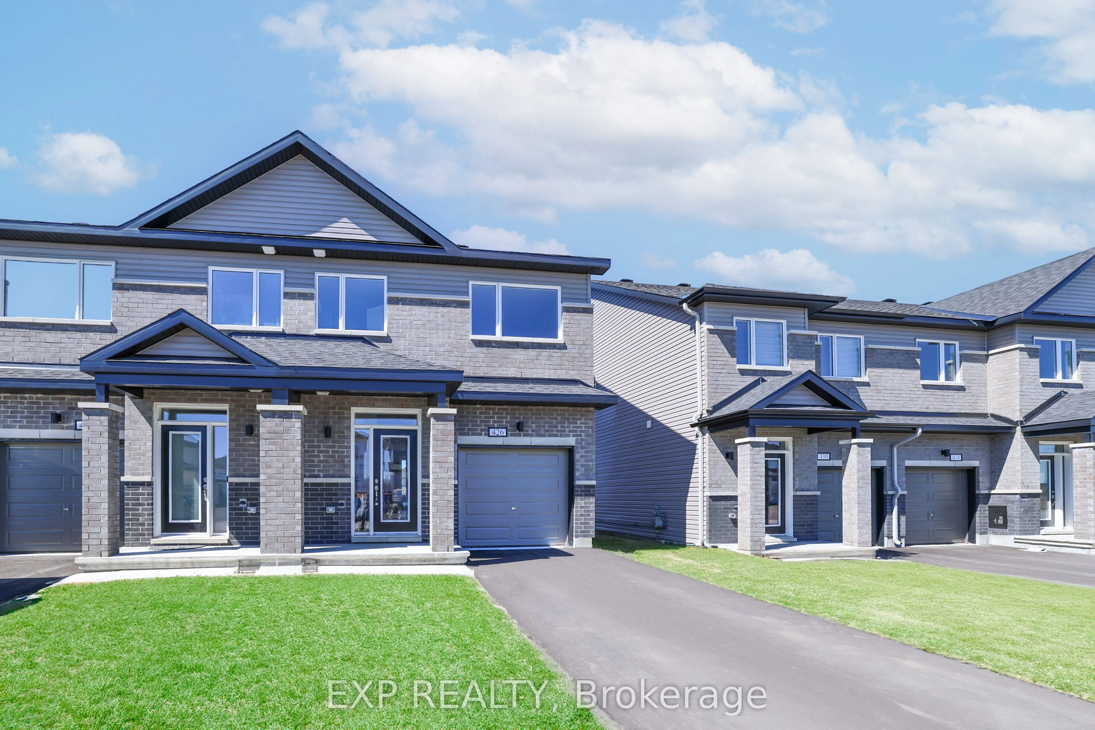 1928 HAWKER Private, ON K0A 1L0