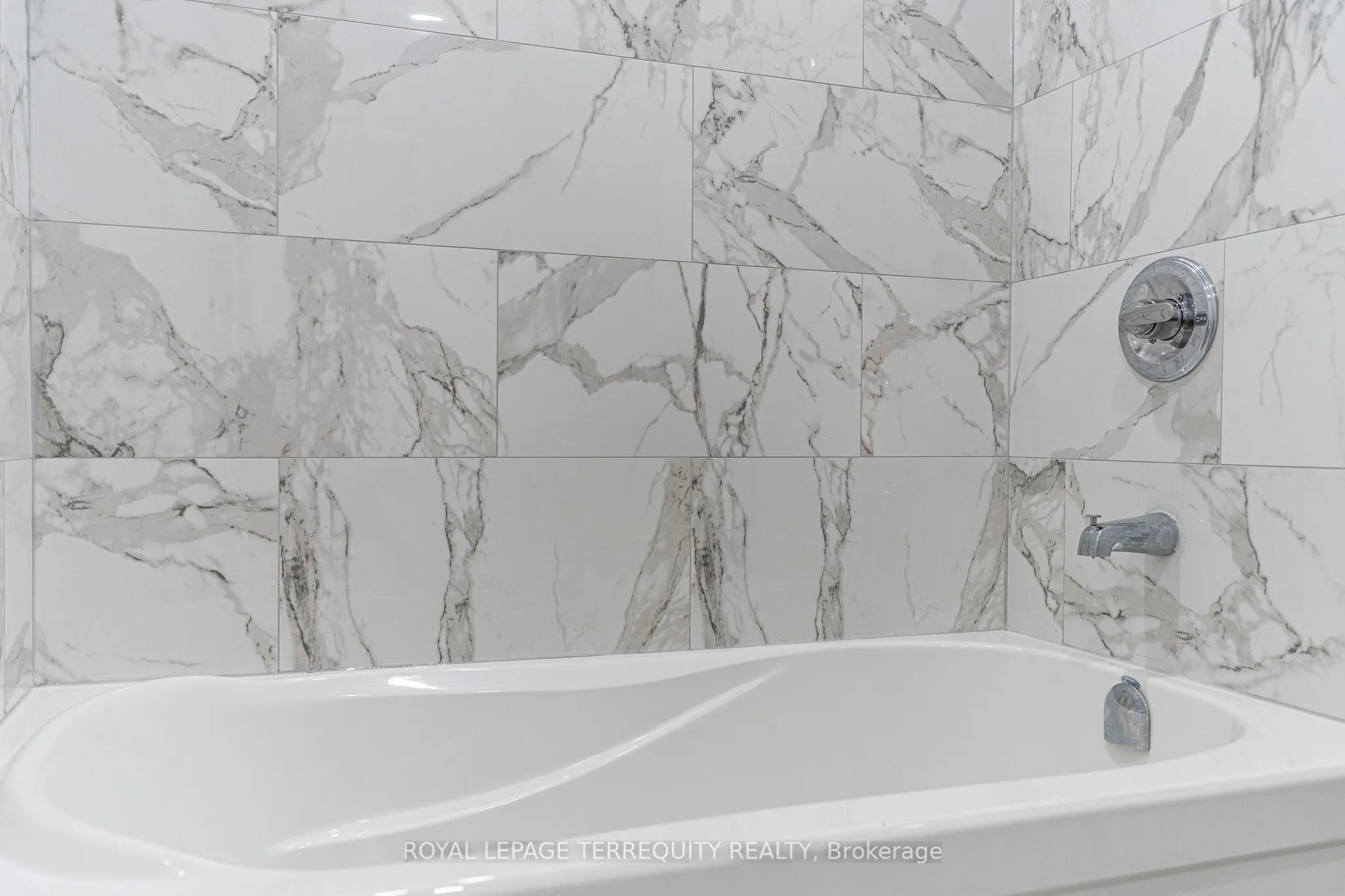 20 Mildred Avenue, ON L2R 6H8