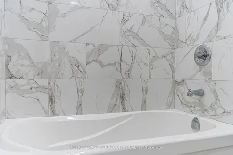 20 Mildred Avenue, ON L2R 6H8