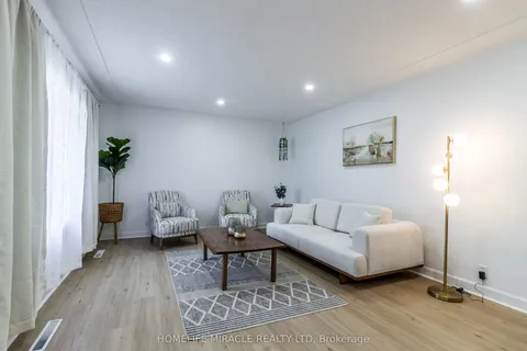 250 Cardigan Street, ON N4S 1Z6