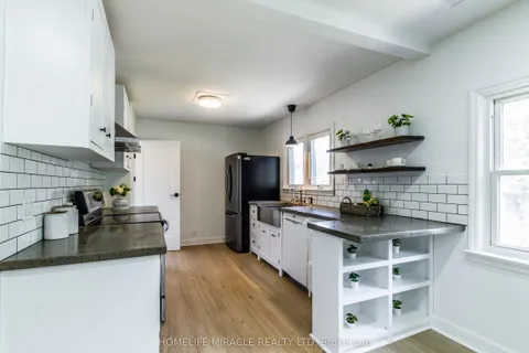 250 Cardigan Street, ON N4S 1Z6