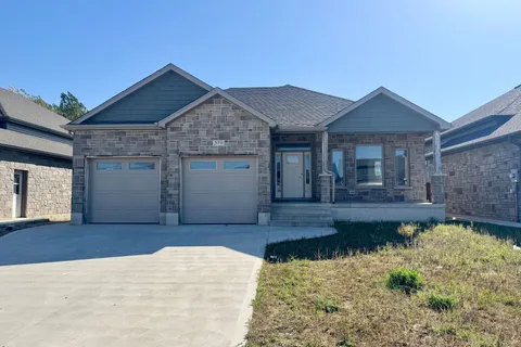 379 Ridge Street, ON N0H 2C3