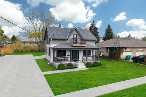 82 Gloucester Terrace, ON N7A 1W8