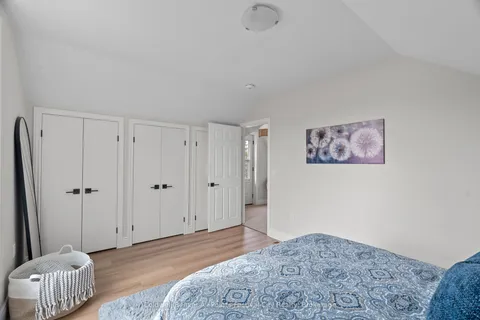 82 Gloucester Terrace, ON N7A 1W8