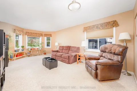 48 Champlain Boulevard, ON K9V 0J1