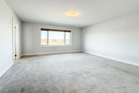 31 O'neill Street, ON K9V 6C2