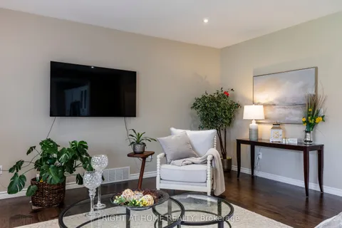 6 Bluenose Drive, ON N0A 1N7