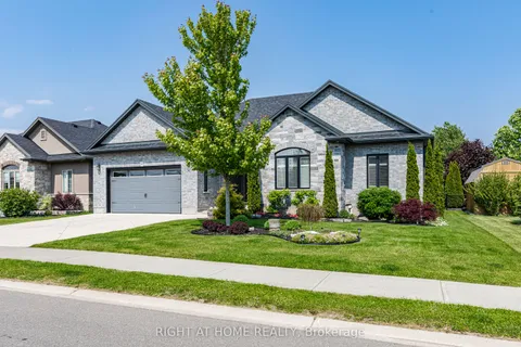 6 Bluenose Drive, ON N0A 1N7