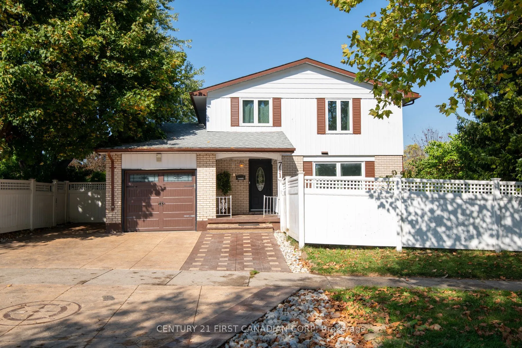 711 Alanbrook Street, ON N6J 3B5