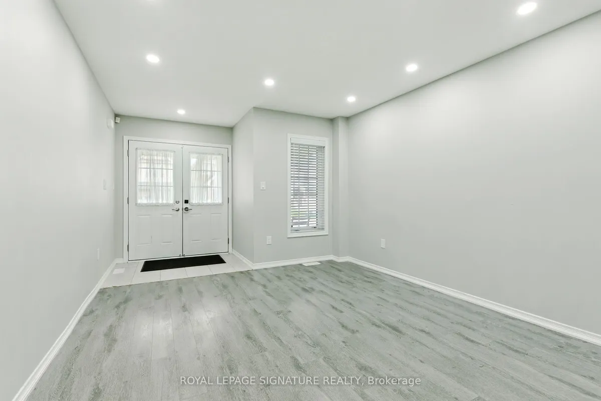 16 Froggy Drive, ON L3B 0G9