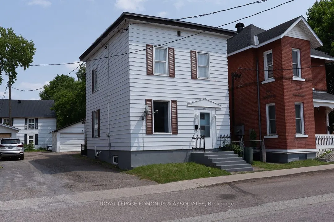 303 Murray Street, ON K8A 4P1