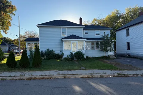 343 Sixth Street, ON K6H 2P1