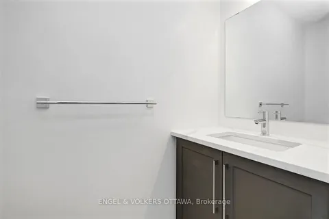 95 San Felice Circle, ON K2S 2R9